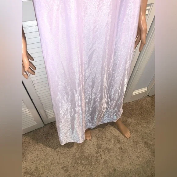 Vintage Undercover Wear 70s Lavender long nightgown Size Medium - Picture 3 of 8